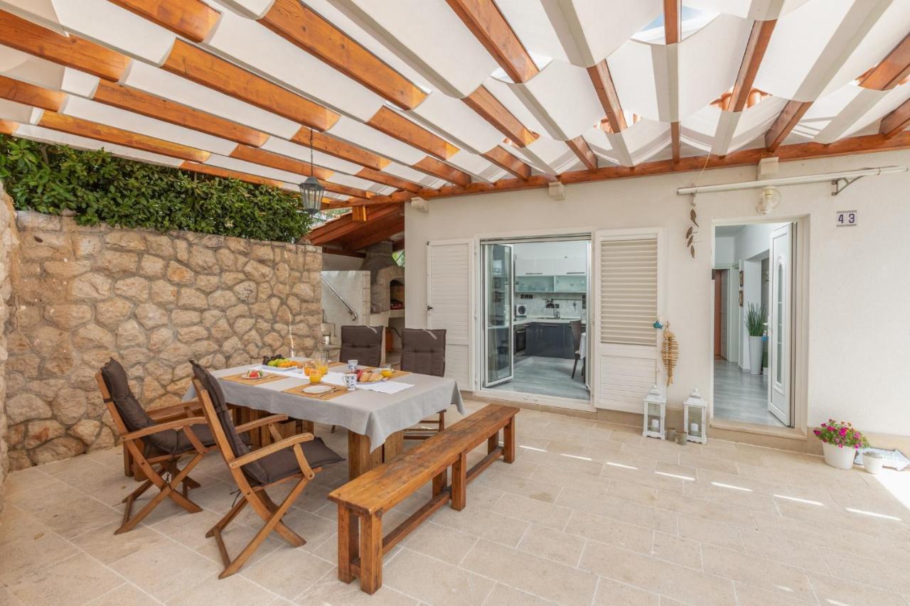 Villa Old Olive, 3Lovelyvillas พอดโกรา ภายนอก รูปภาพ