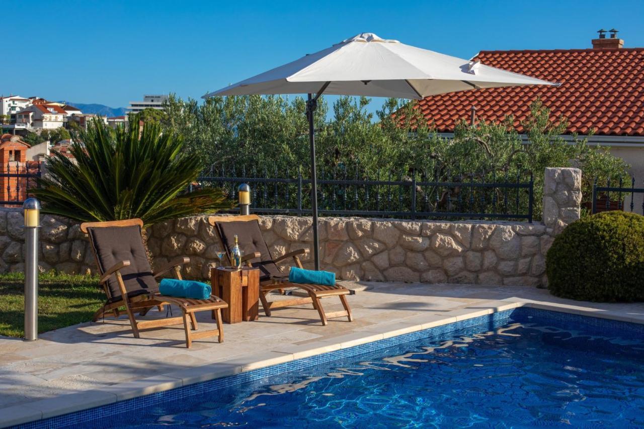 Villa Old Olive, 3Lovelyvillas พอดโกรา ภายนอก รูปภาพ